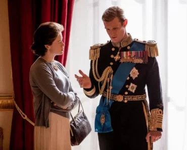 Queen Elizabeth used to watch “The Crown” starring Matt Smith On the projector. 