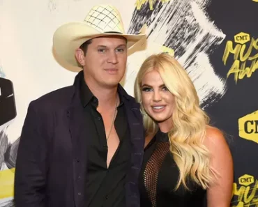 Jon Pardi and his wife Summer’s first baby.